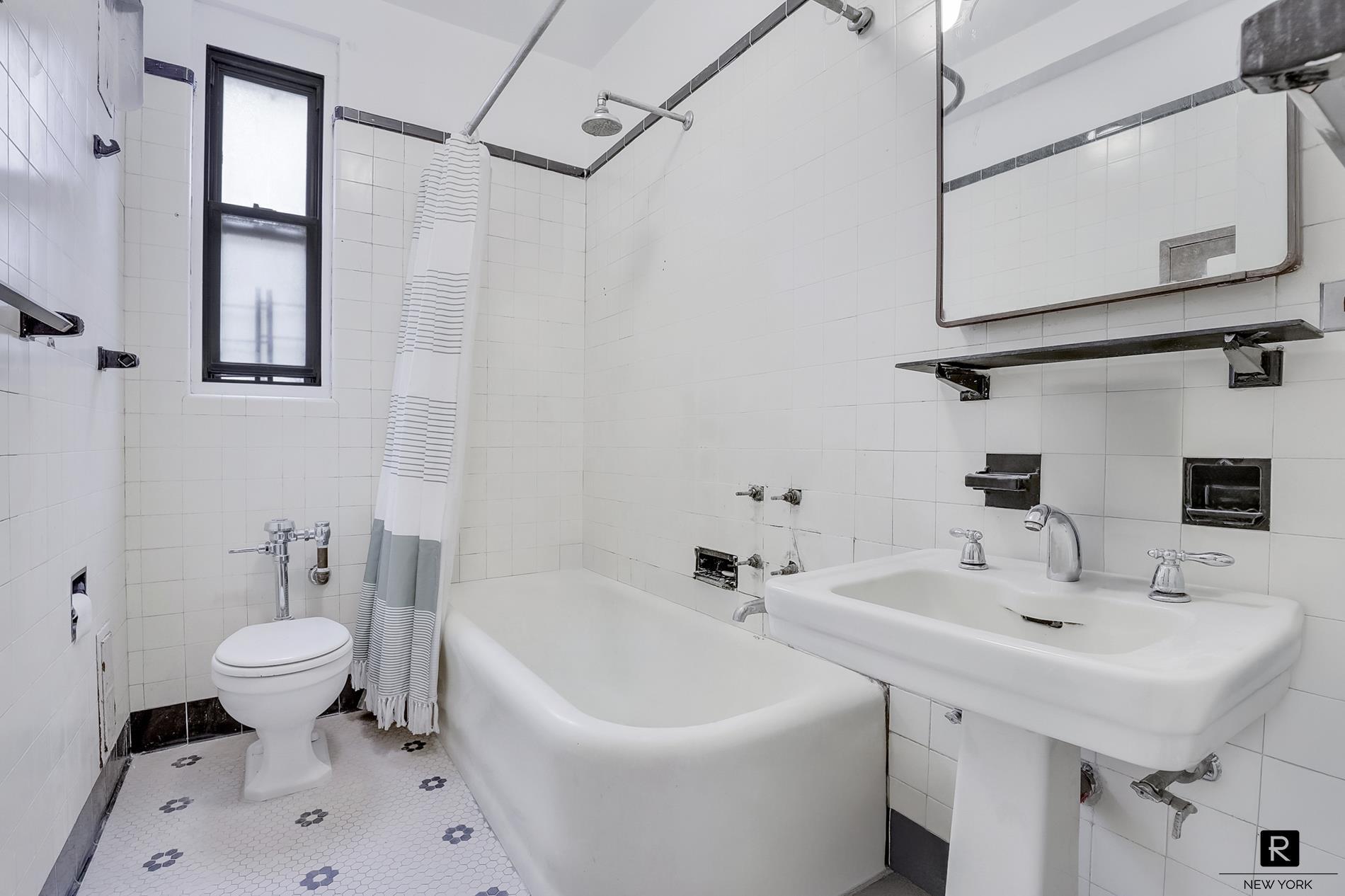 400 West End Avenue Upper West Side New York NY 10024