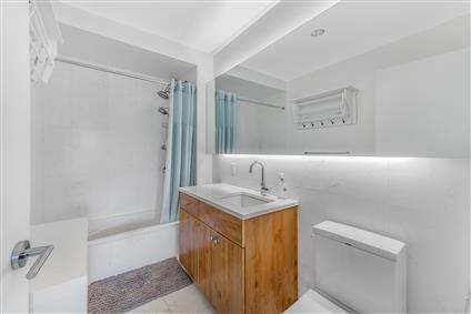 11-25 45th Avenue 3-A Long Island City Queens NY 11101