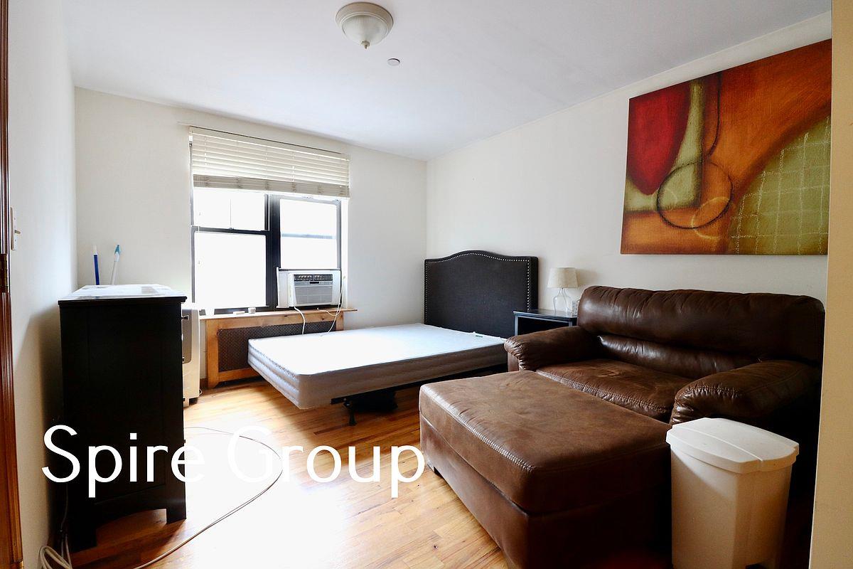646 Tenth Avenue, Apt 5-D, New York, NY 10036