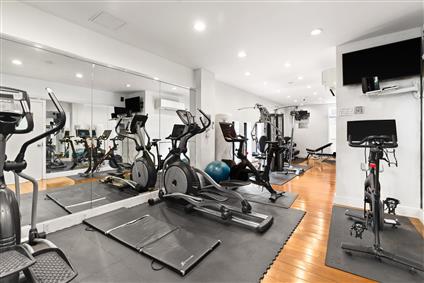 150 West 51st Street 1628 Midtown West New York NY 10019