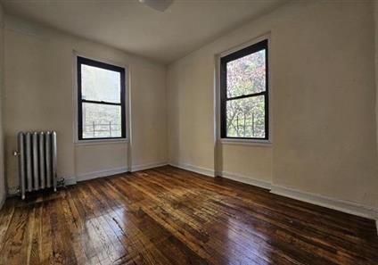 21-58 35th Street 3A Steinway-Ditmars Queens NY 11105