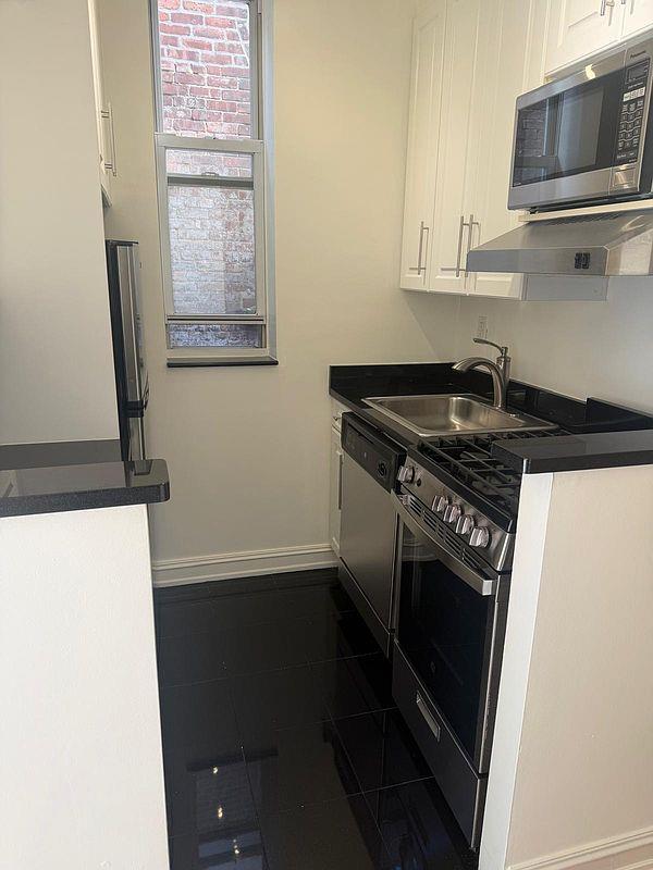 171 East 83rd Street, Apt 6-C, New York, NY 10028