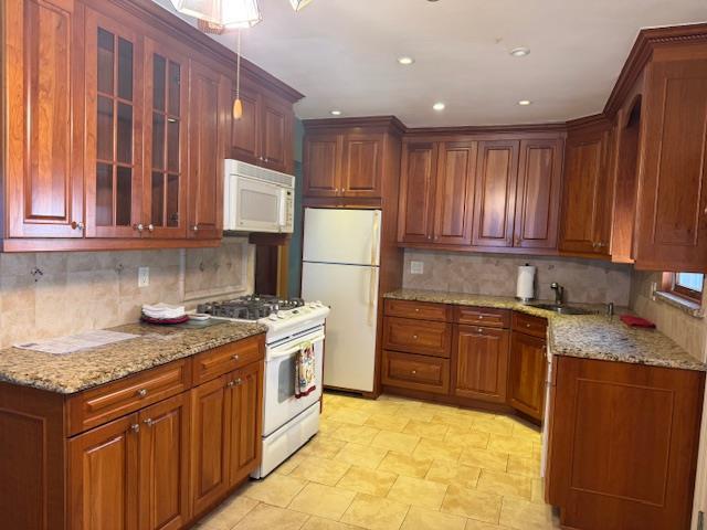 38-02 254th Street Little Neck Queens NY 11363