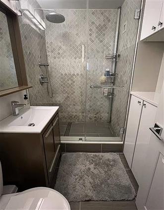 4-74 48th Avenue 28-C Hunters Point Queens NY 11109