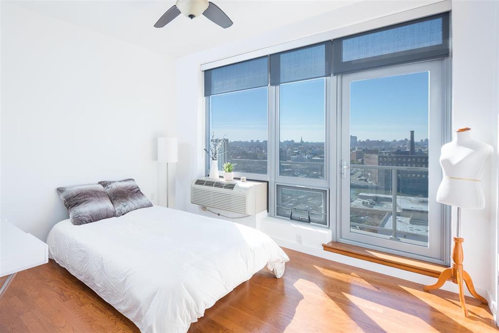 5-49 Borden Avenue PH-D Hunters Point Queens NY 11101