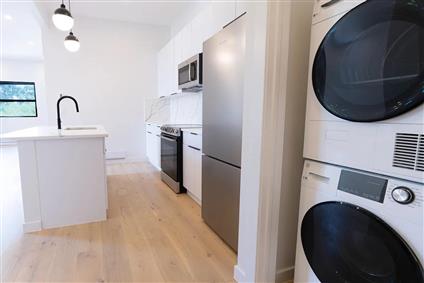 390 Court Street 3-R Carroll Gardens Brooklyn NY 11231